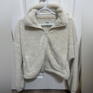 SUNDAY BEST Aritzia Women’s Sherpa Cropped Zip-Up Sweater (S)